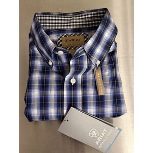 Ariat Men's Wrinkle Free Lackney Classic Fit Long Sleeve Buttondown Shirt -25853